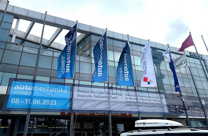 Ceannlampa faoi stiúir Carr Luxfighter ag teacht ag Automechanika Istanbúl 2023